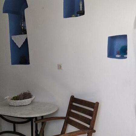 Traditional Renovated House In The Centre Of Anafi Exteriör bild